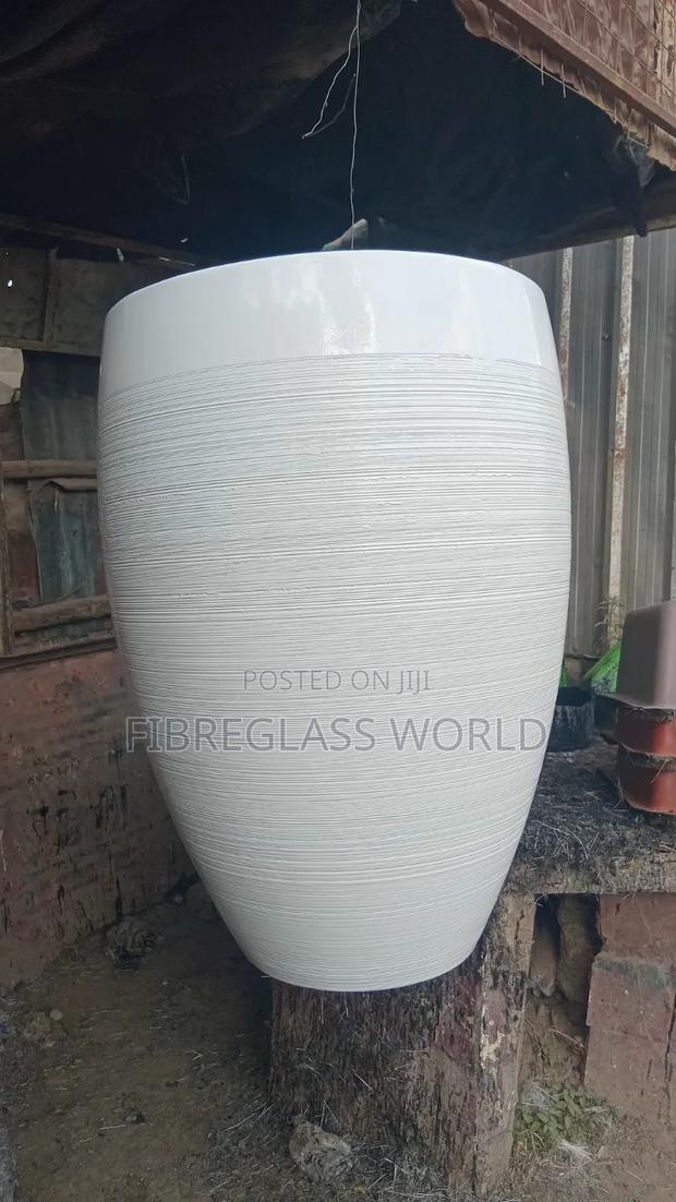 FLOWER POTS(Fibreglass) - thumbnail 2