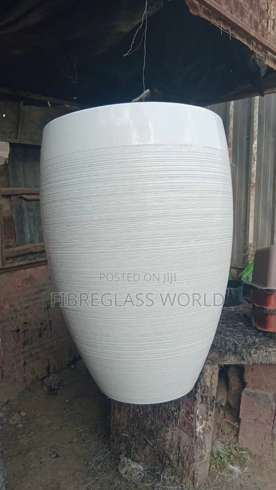 FLOWER POTS(Fibreglass)