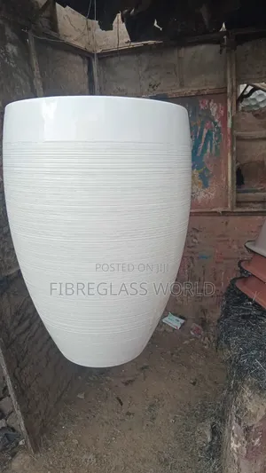 FLOWER POTS(Fibreglass)