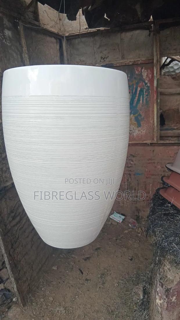 FLOWER POTS(Fibreglass) - thumbnail 4