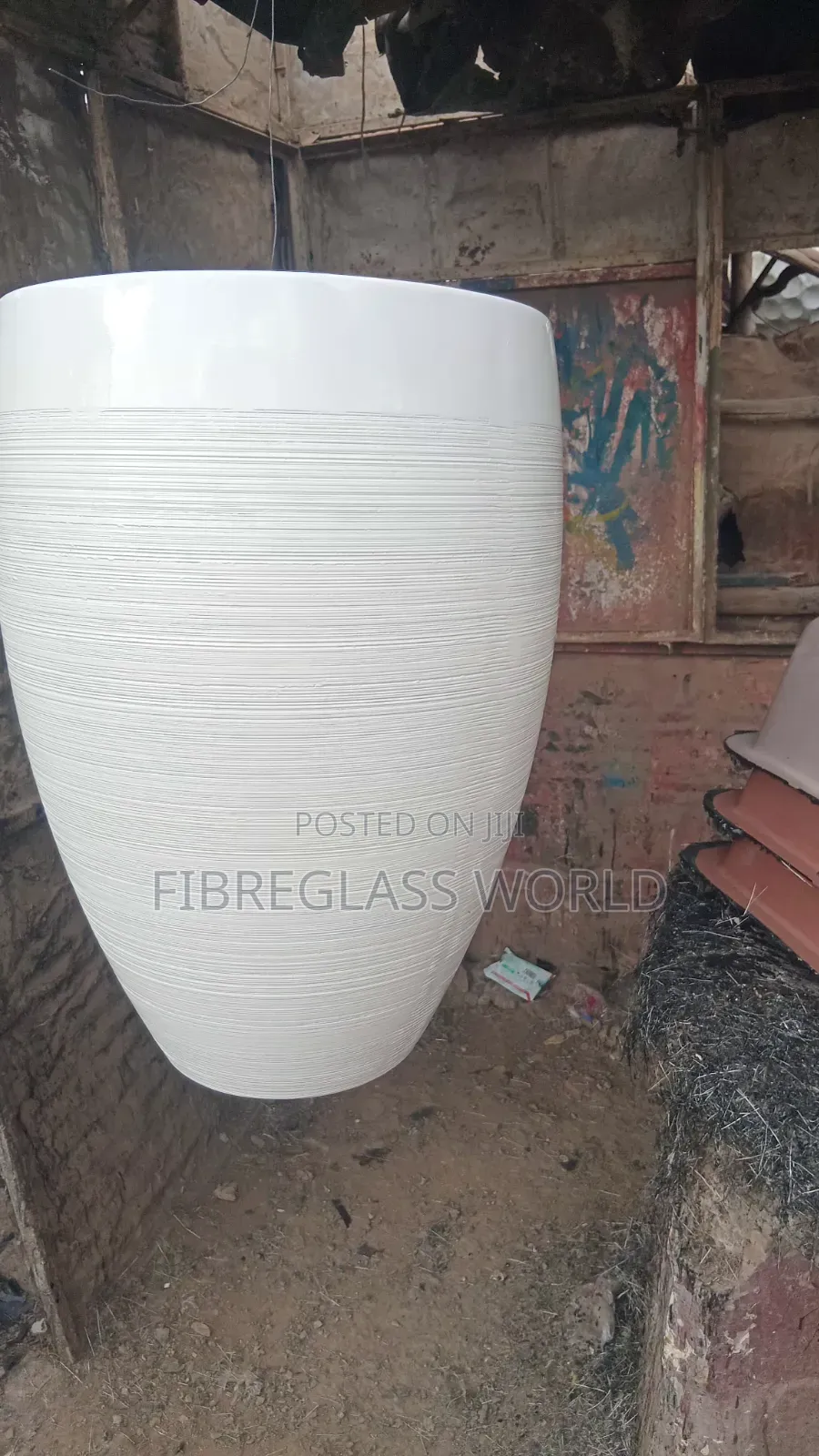 FLOWER POTS(Fibreglass)