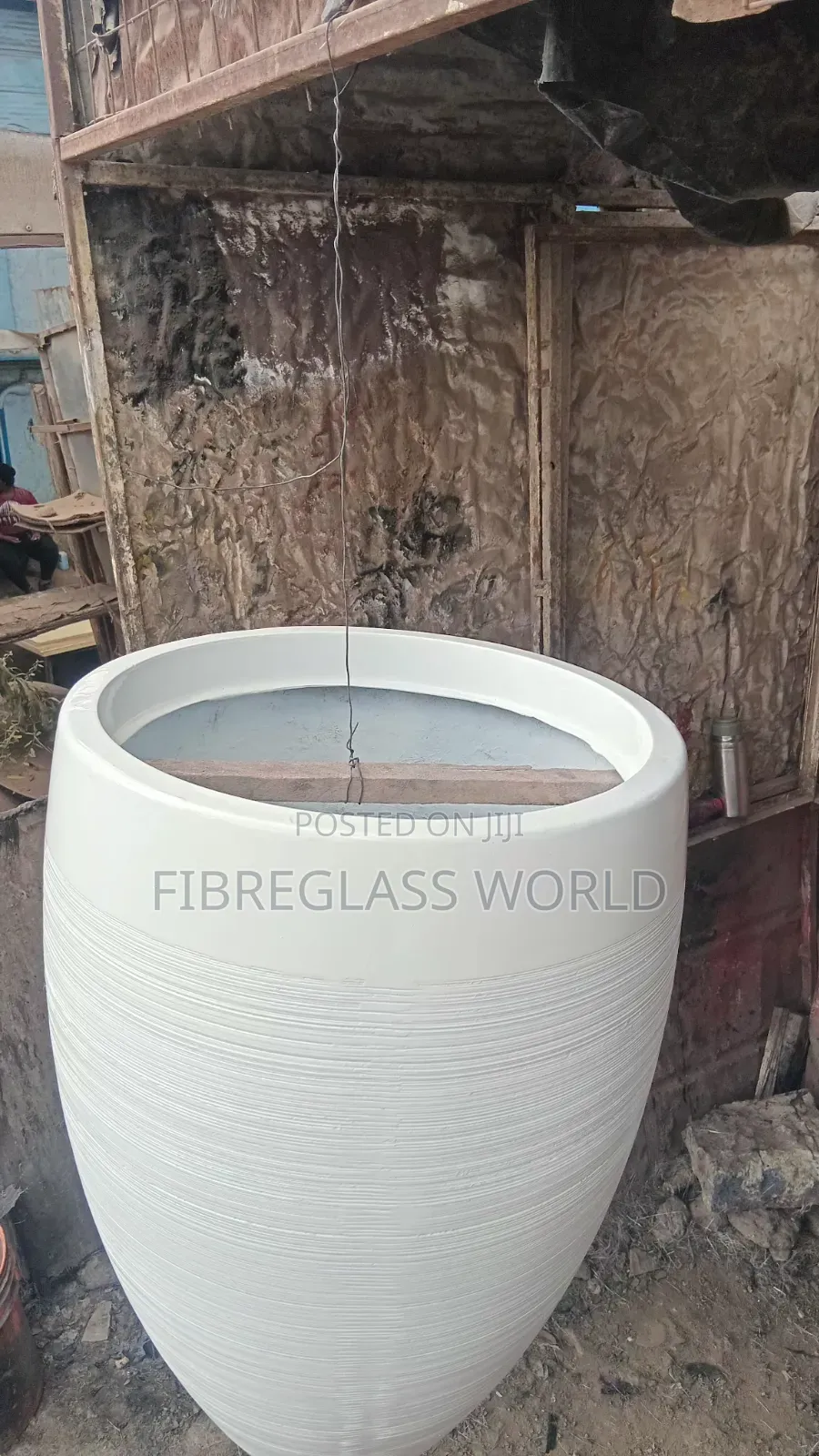 FLOWER POTS(Fibreglass)