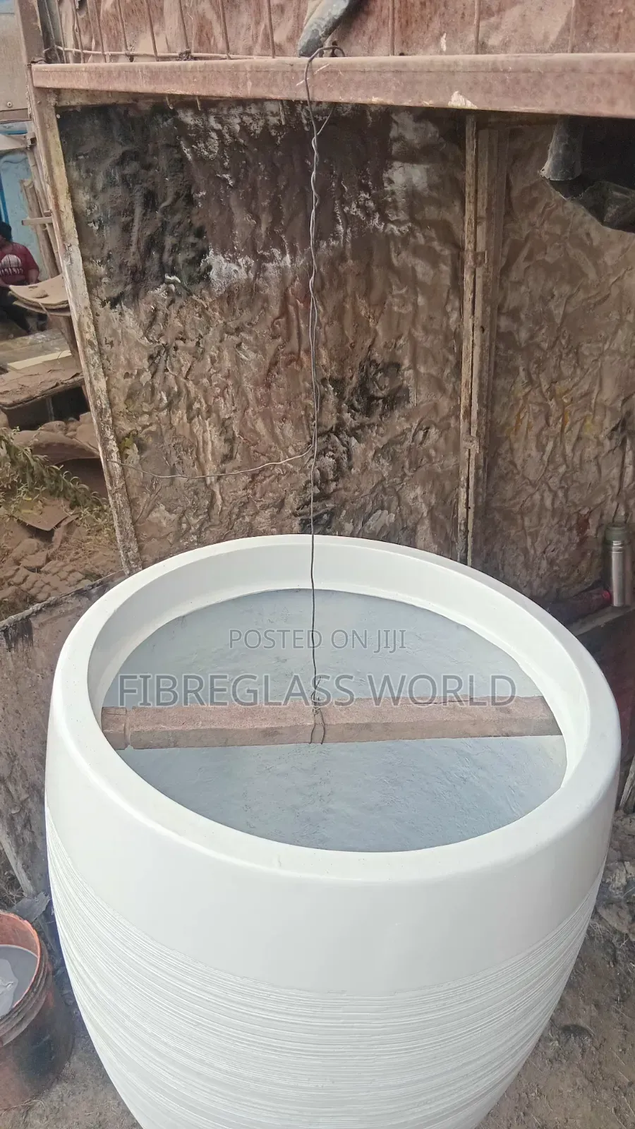 FLOWER POTS(Fibreglass)