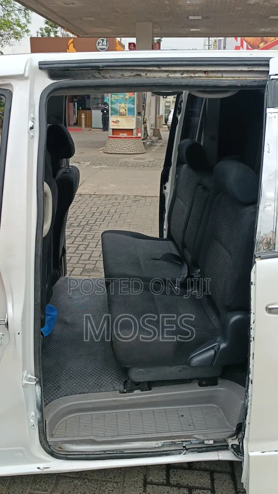 Toyota Voxy 2007 Pearl