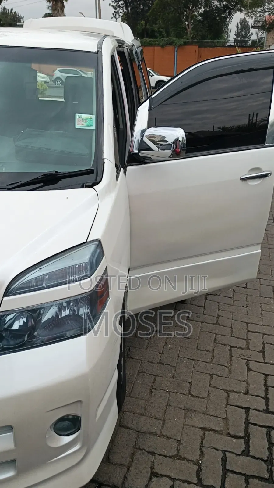 Toyota Voxy 2007 Pearl