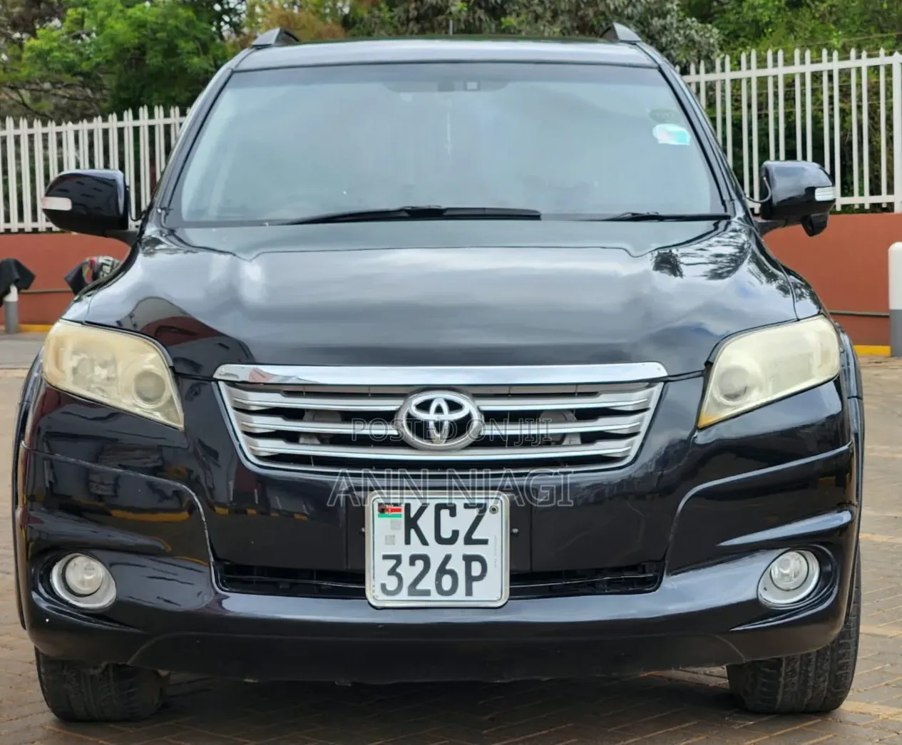 Toyota Vanguard 2013 Black