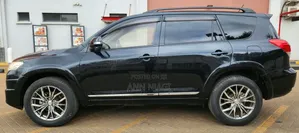 Toyota Vanguard 2013 Black