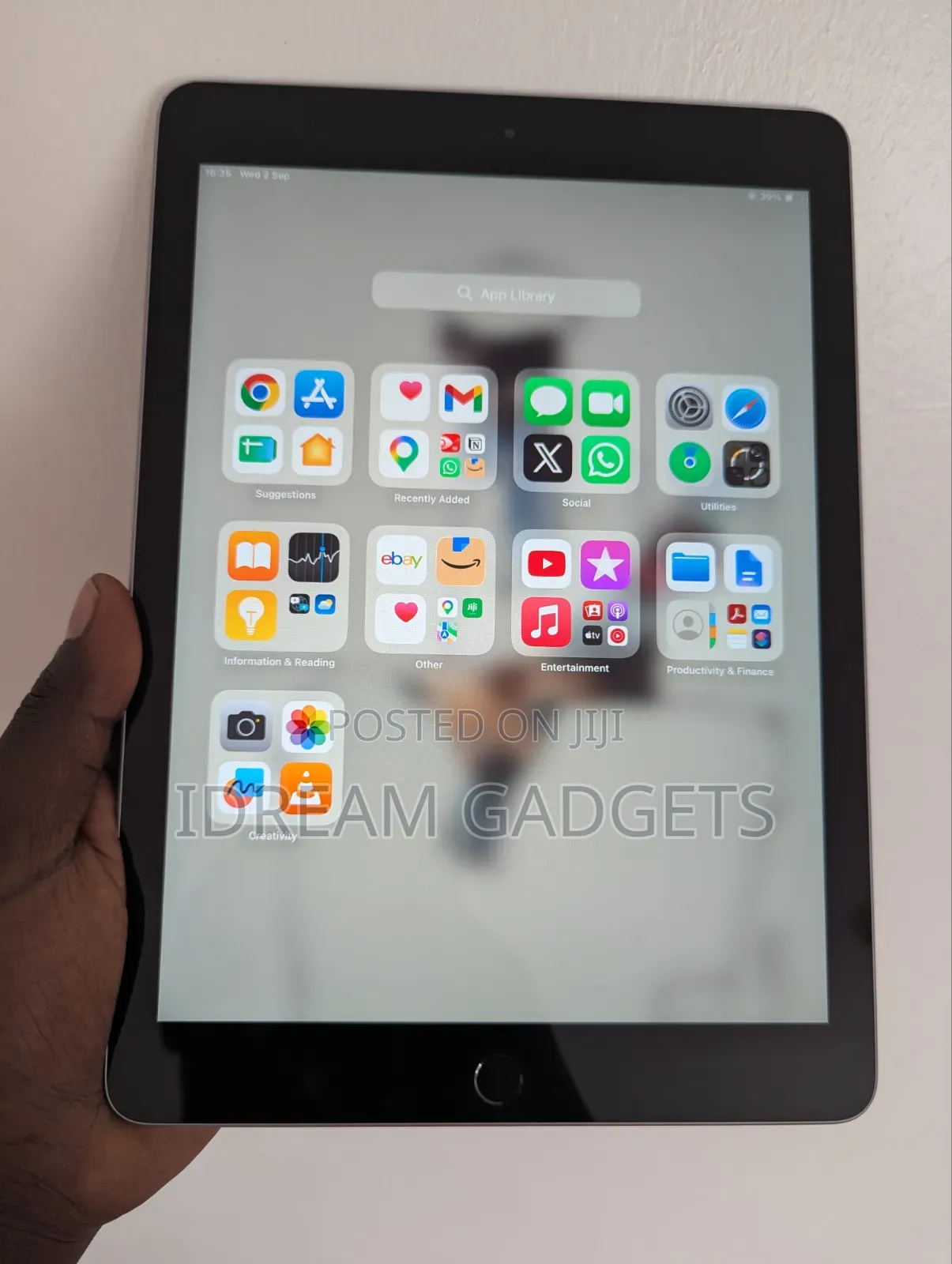 Apple iPad 9.7 128 GB Gray
