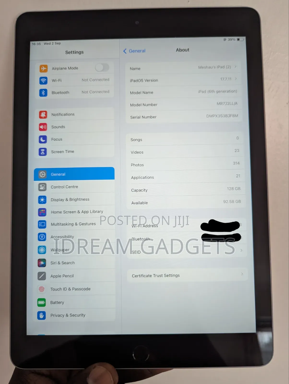 Apple iPad 9.7 128 GB Gray