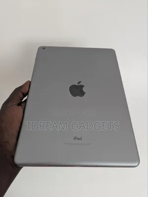 Apple iPad 9.7 128 GB Gray