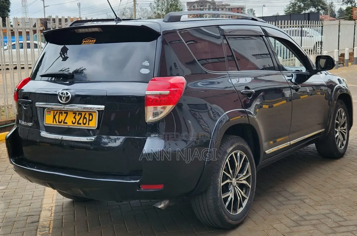 Toyota Vanguard 2013 Black