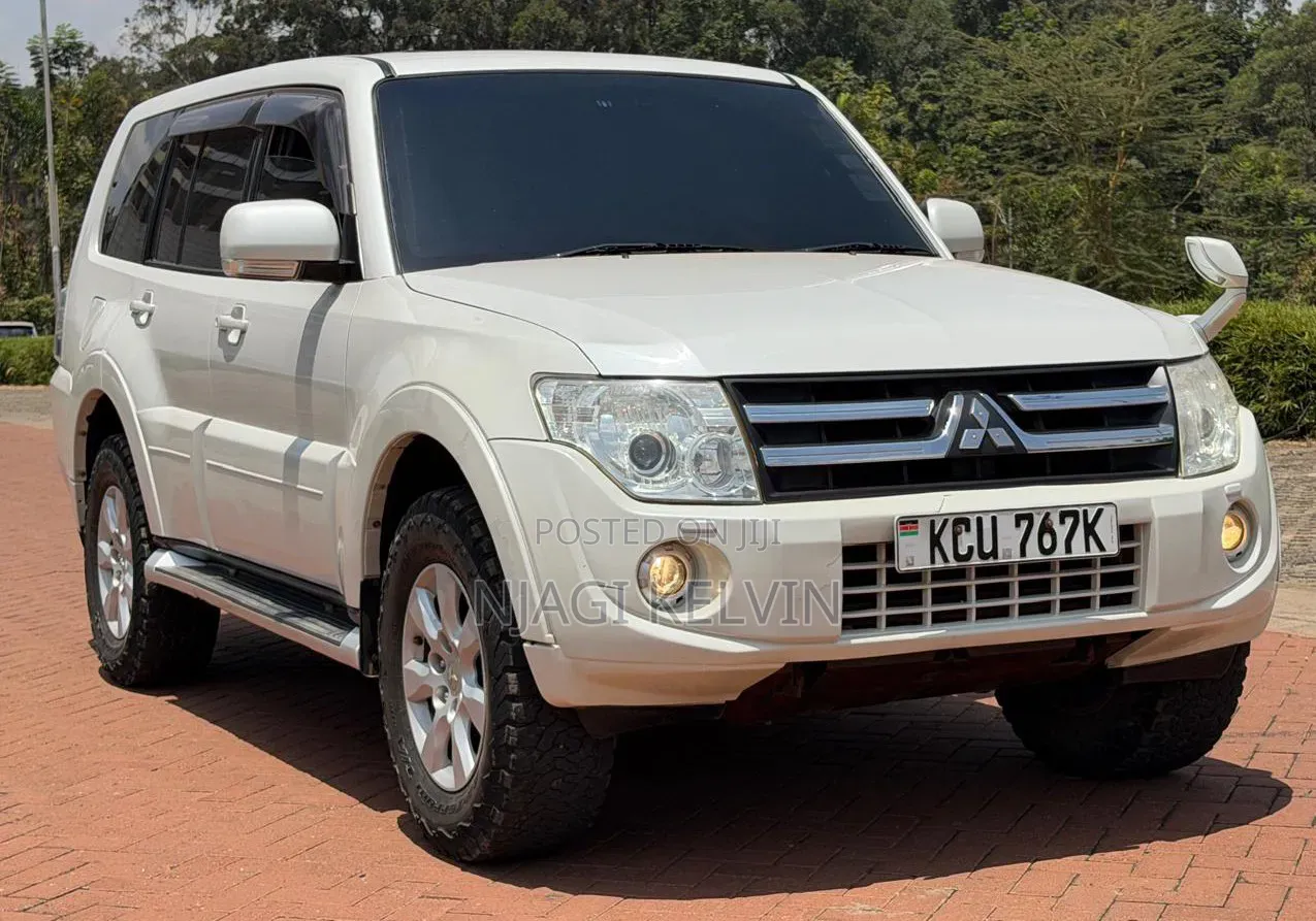 Mitsubishi Pajero 3.2 Di-Dc GLS 2012 White