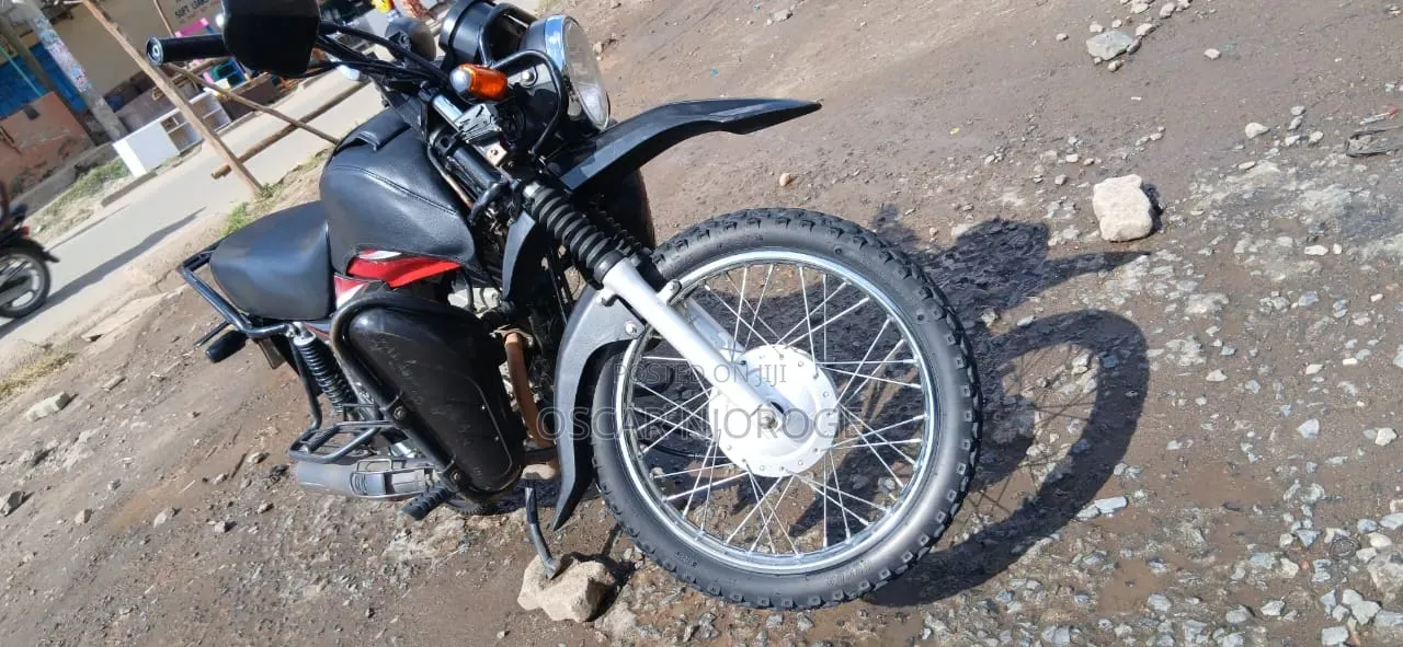 Honda CB 2019 Red