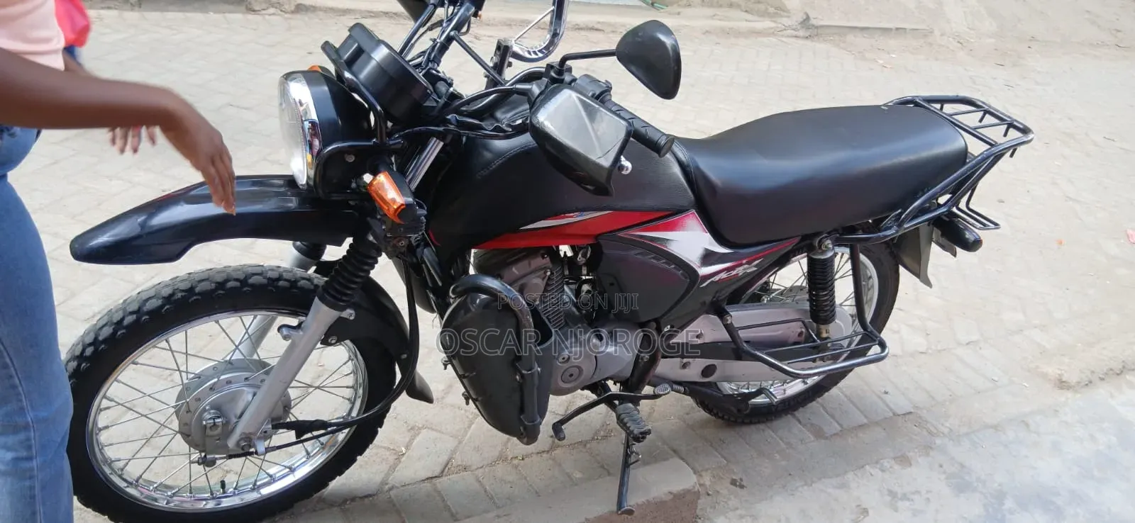 Honda CB 2019 Red