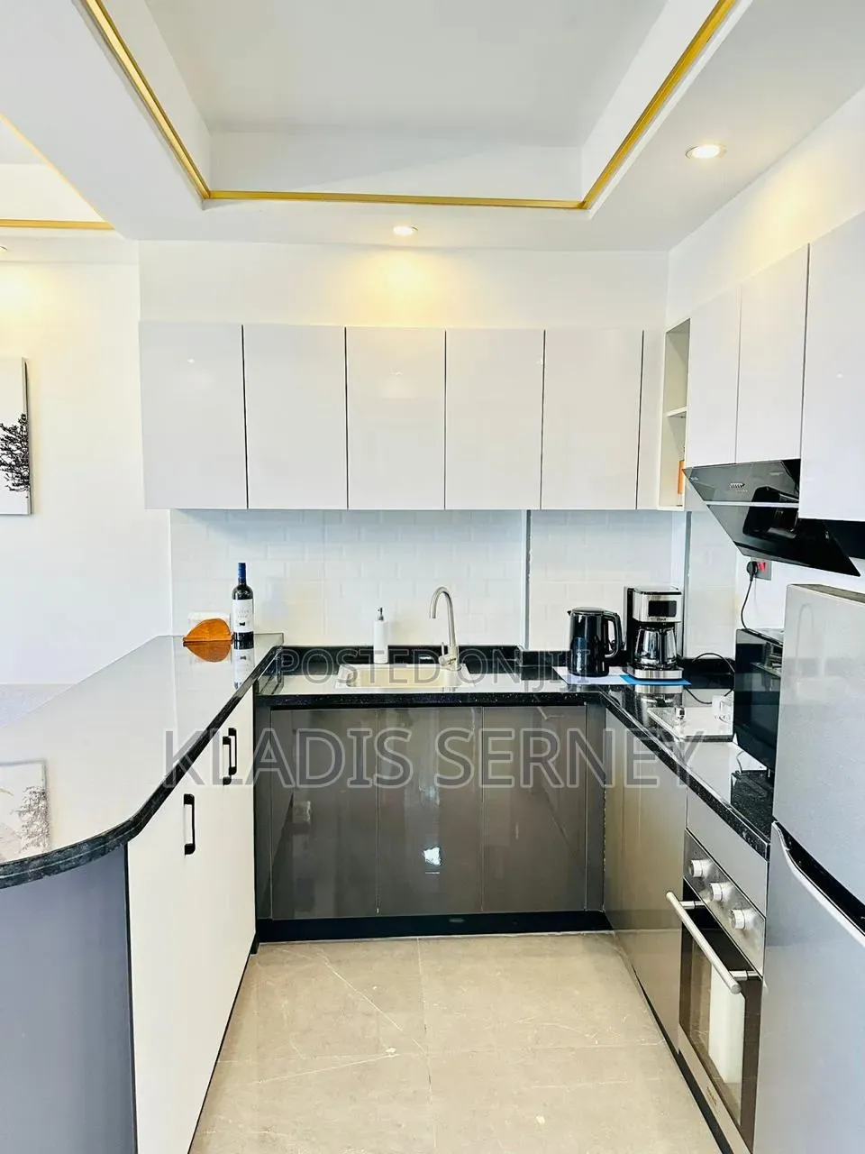 Unwind at This Luxurious Fully Equipped Apartment.