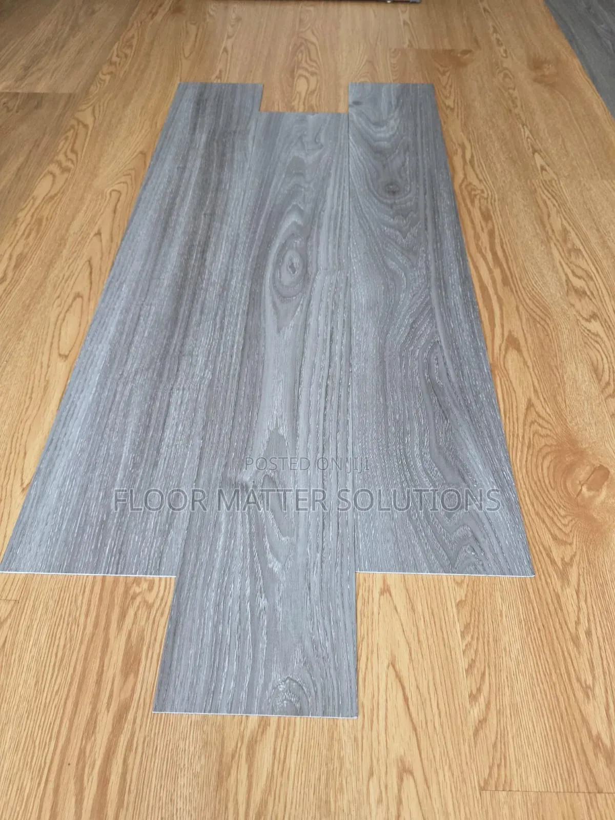 Luxury Vinyl Tile(plain Grey)
