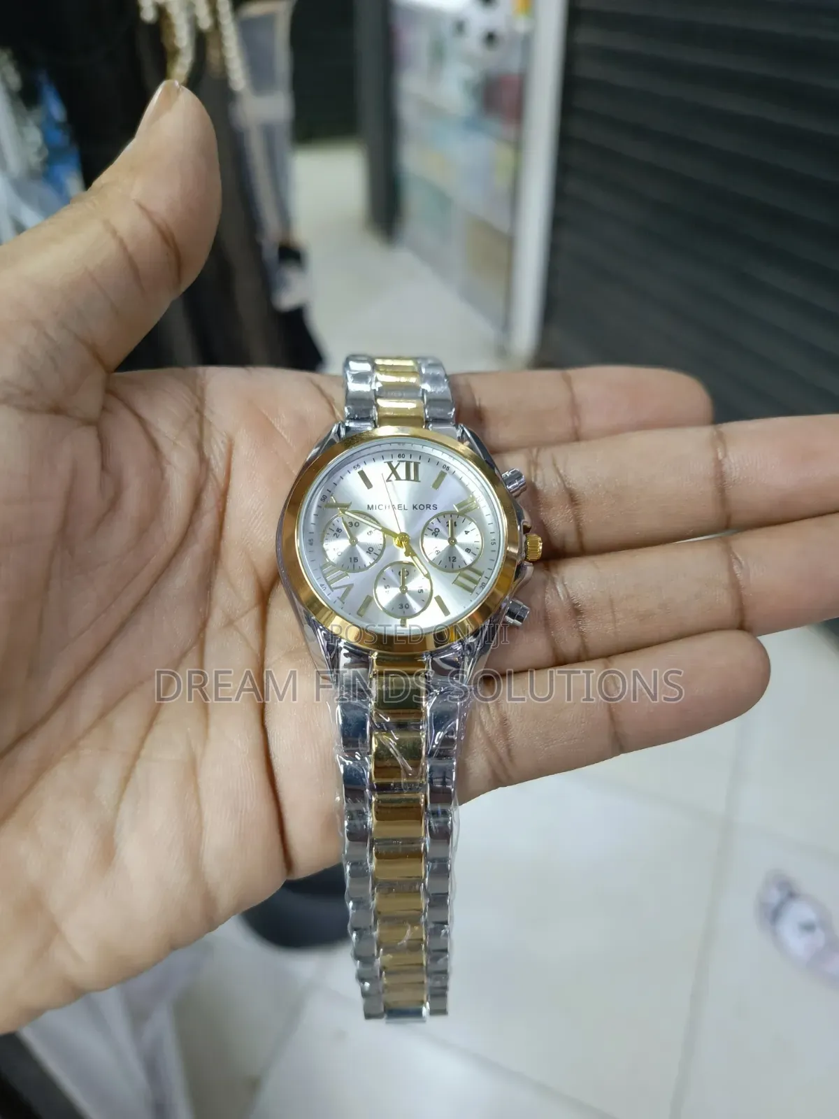 👑 Majestic Elegance: The Radiant Michael Kors Two-Tone Timepiece 👑