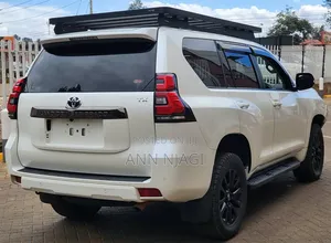 Toyota Land Cruiser Prado 2.8 2021 Pearl