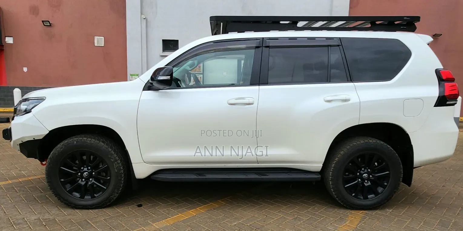 Toyota Land Cruiser Prado 2.8 2021 Pearl