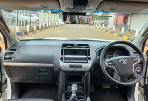 Toyota Land Cruiser Prado 2.8 2021 Pearl