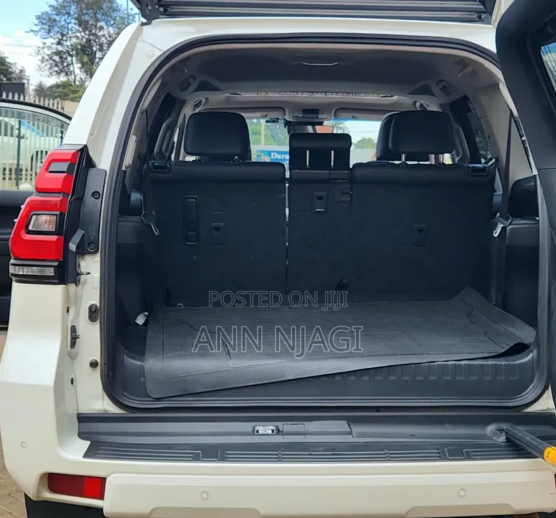 Toyota Land Cruiser Prado 2.8 2021 Pearl