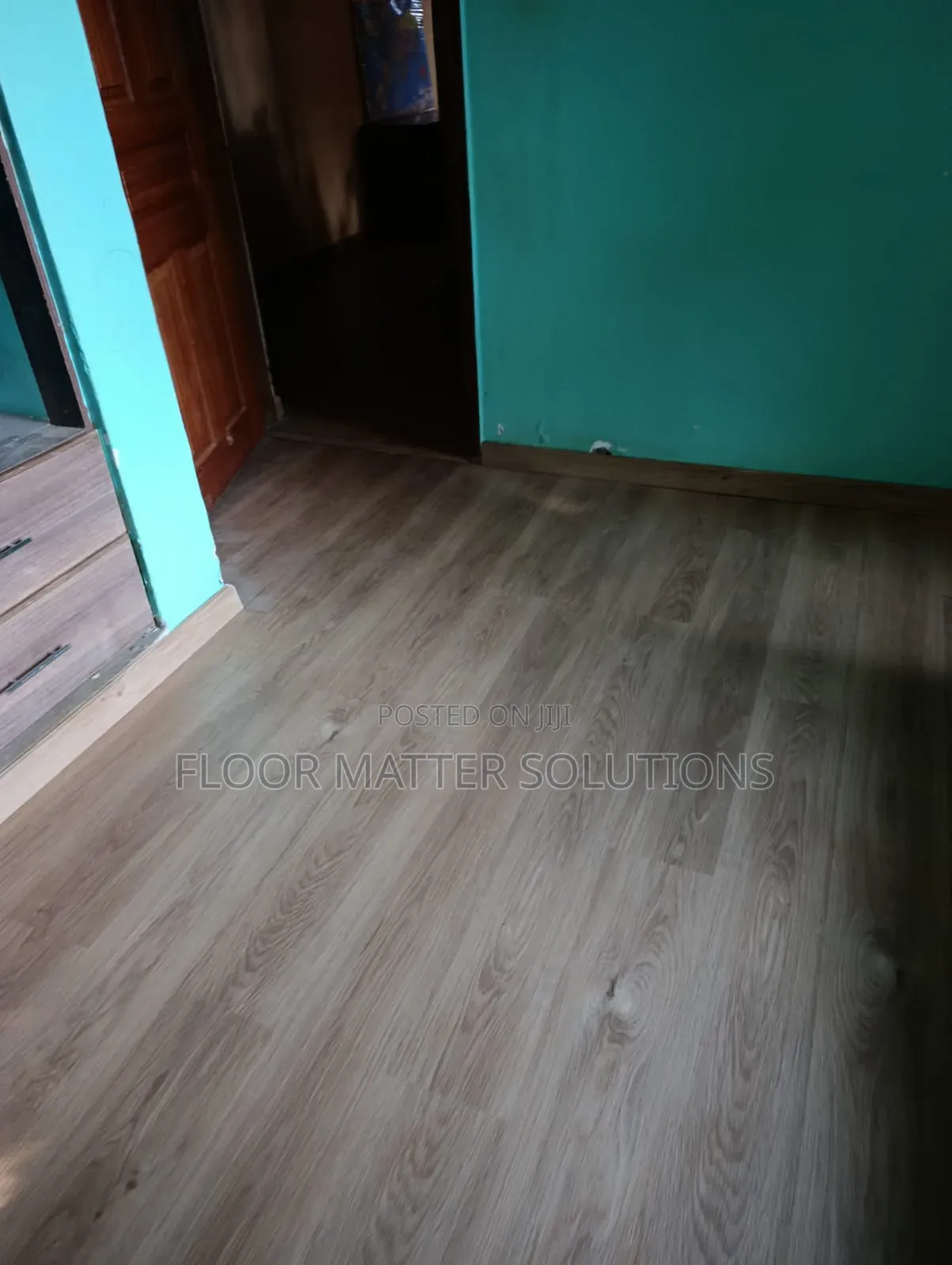 5mm SPC Flooring (Honey Glow)