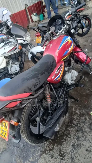 Bajaj Boxer 150 UG 2021 Red