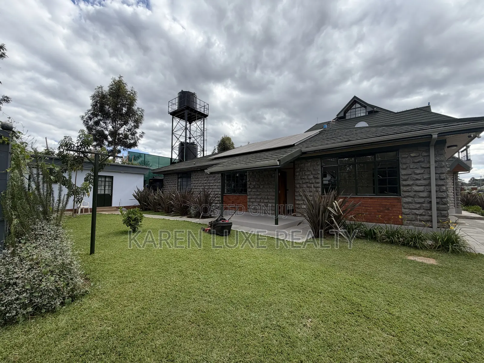 3bdrm Bungalow in Karen for rent