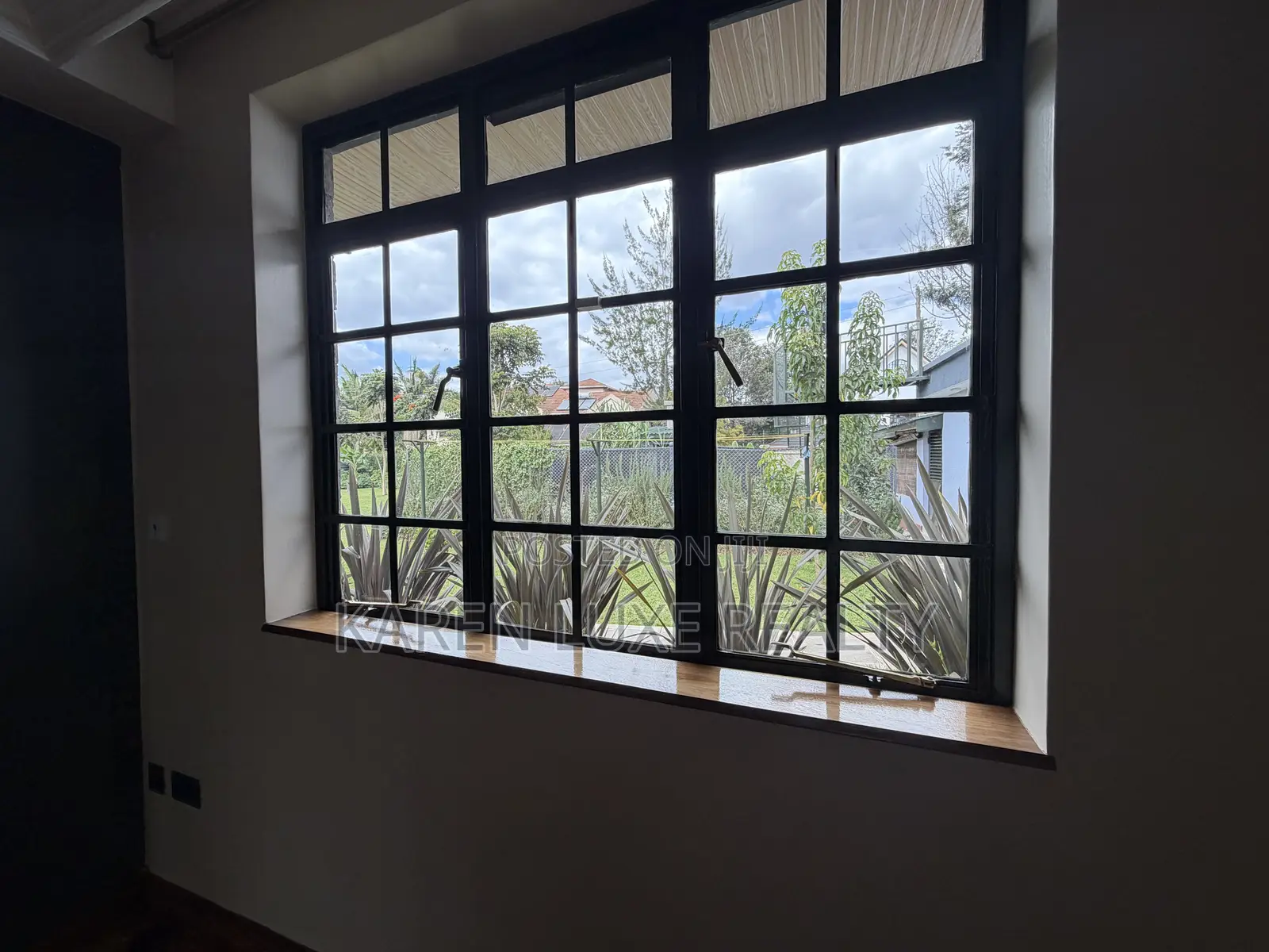 3bdrm Bungalow in Karen for rent