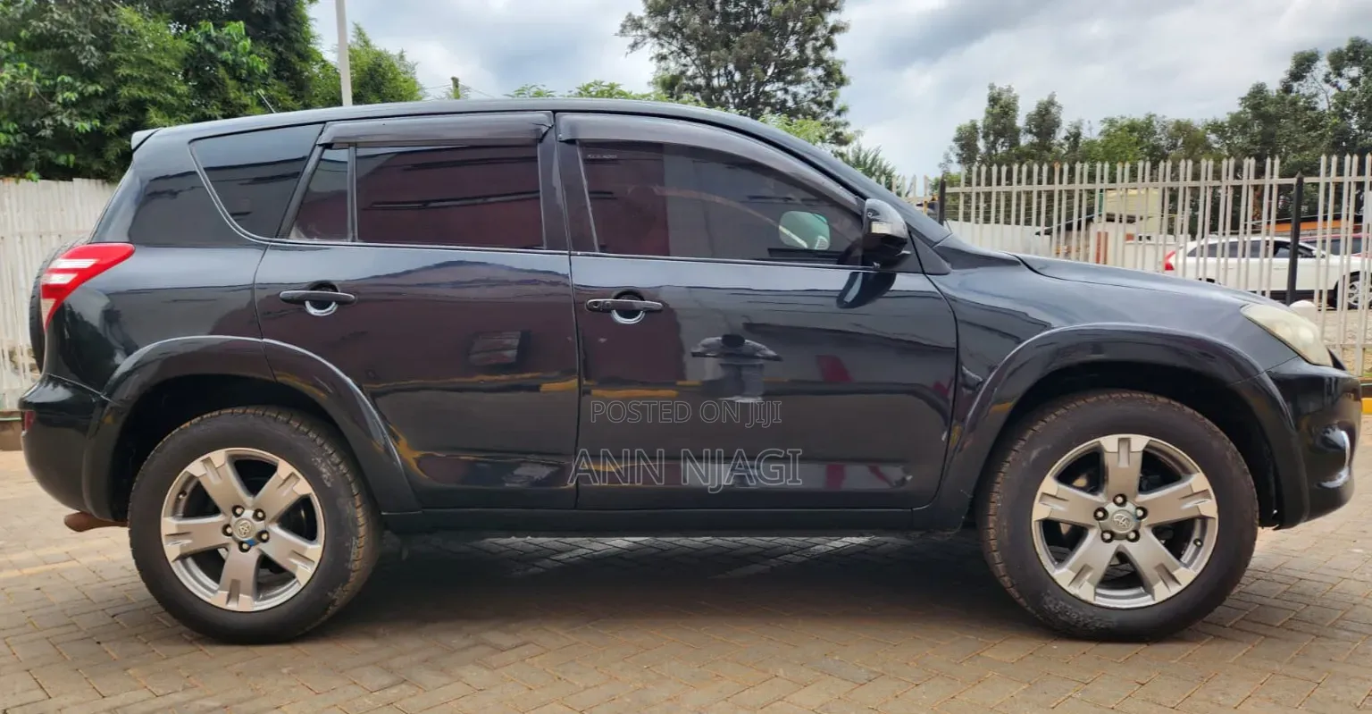 Toyota RAV4 2.5 2010 Black