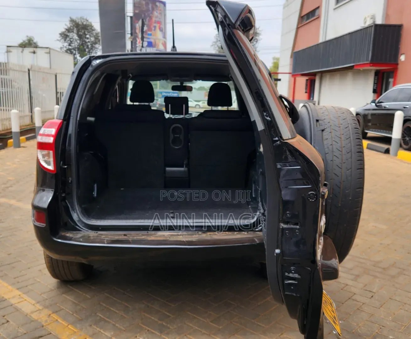 Toyota RAV4 2.5 2010 Black