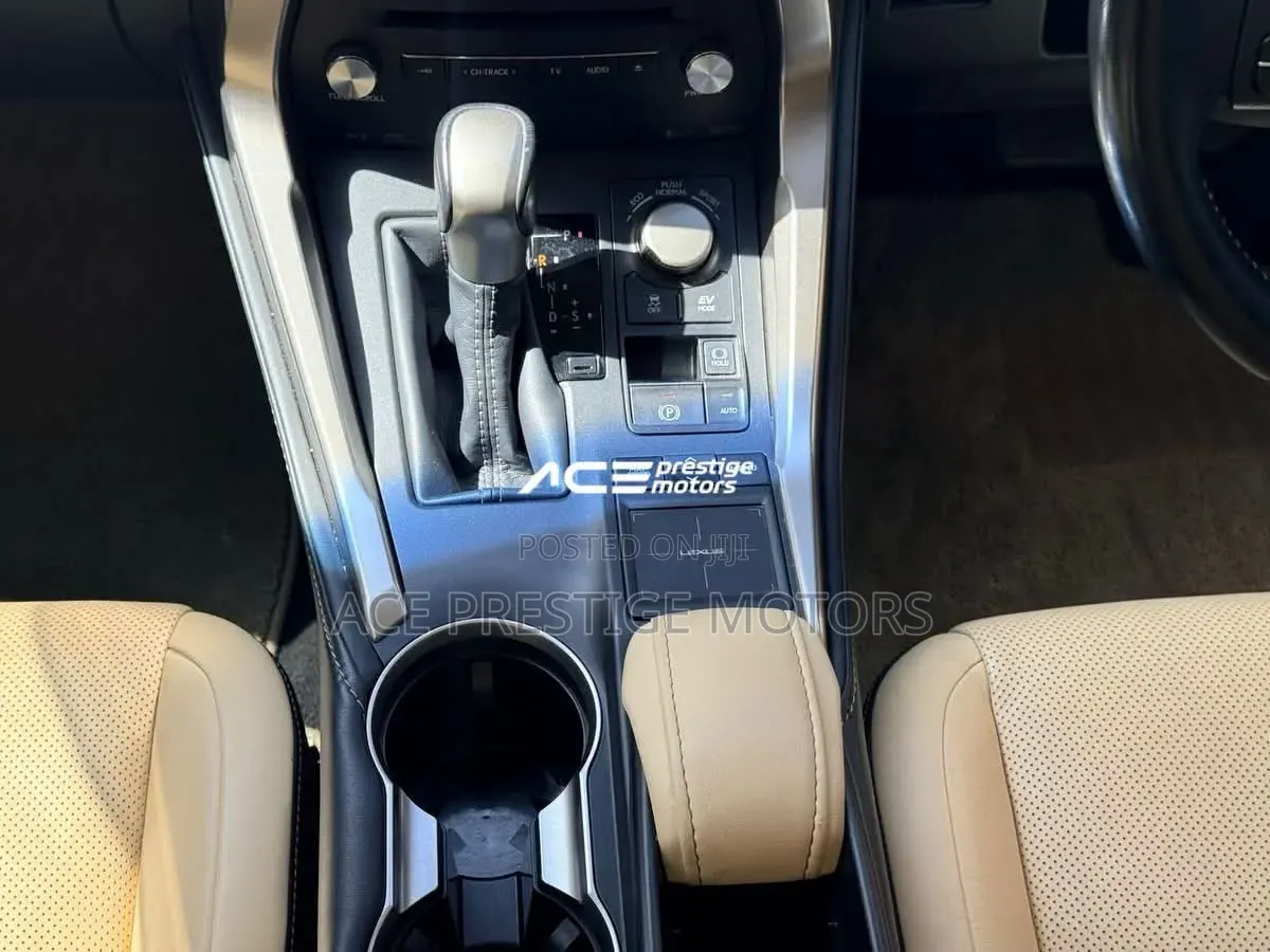 Lexus NX 2015 White