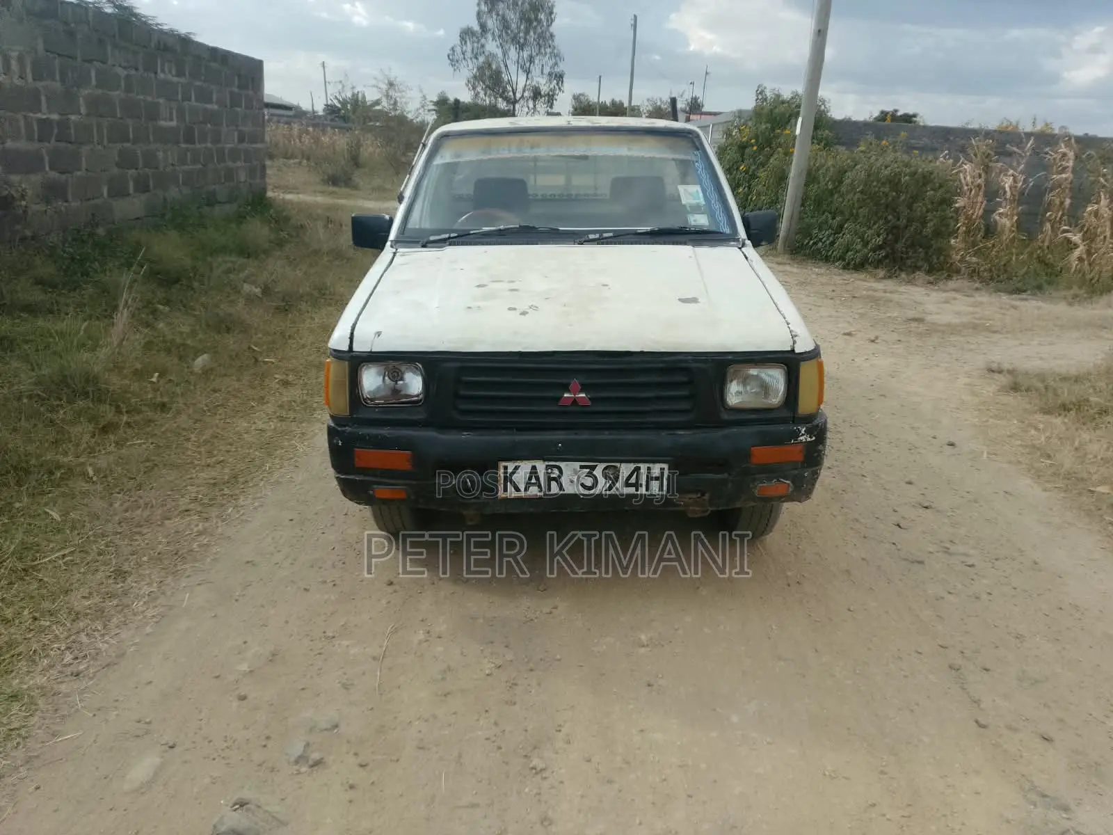 Mitsubishi L200 1995 White