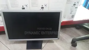 23 Inch Dell Monitor With Vga /Display Port and Dvi