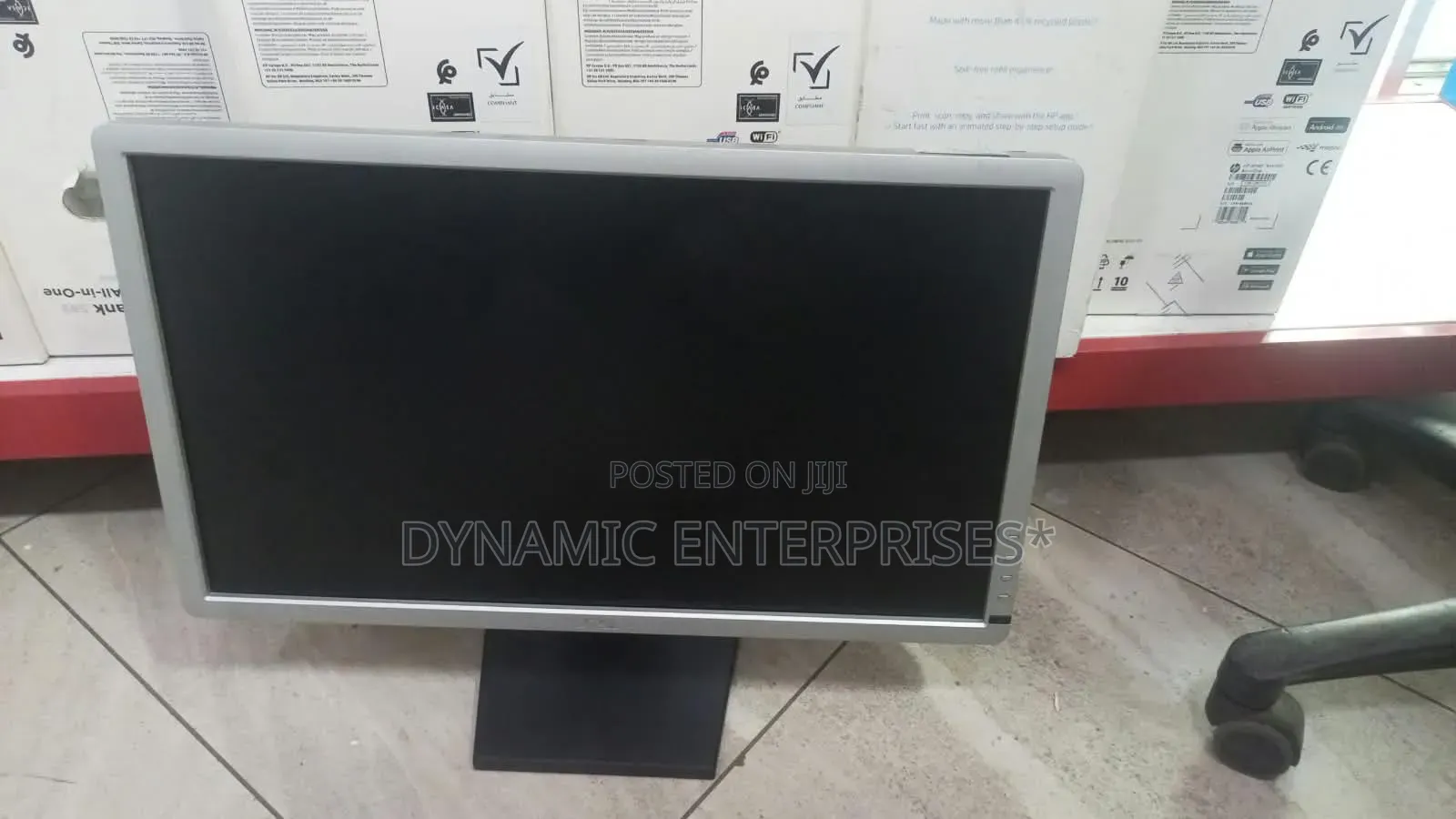 23 Inch Dell Monitor With Vga /Display Port and Dvi