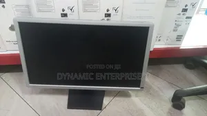 23 Inch Dell Monitor With Vga /Display Port and Dvi