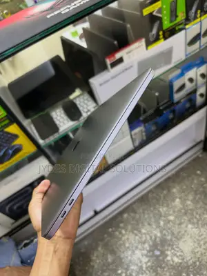 Laptop Apple MacBook Pro 64GB Intel Core i9 SSD 1T