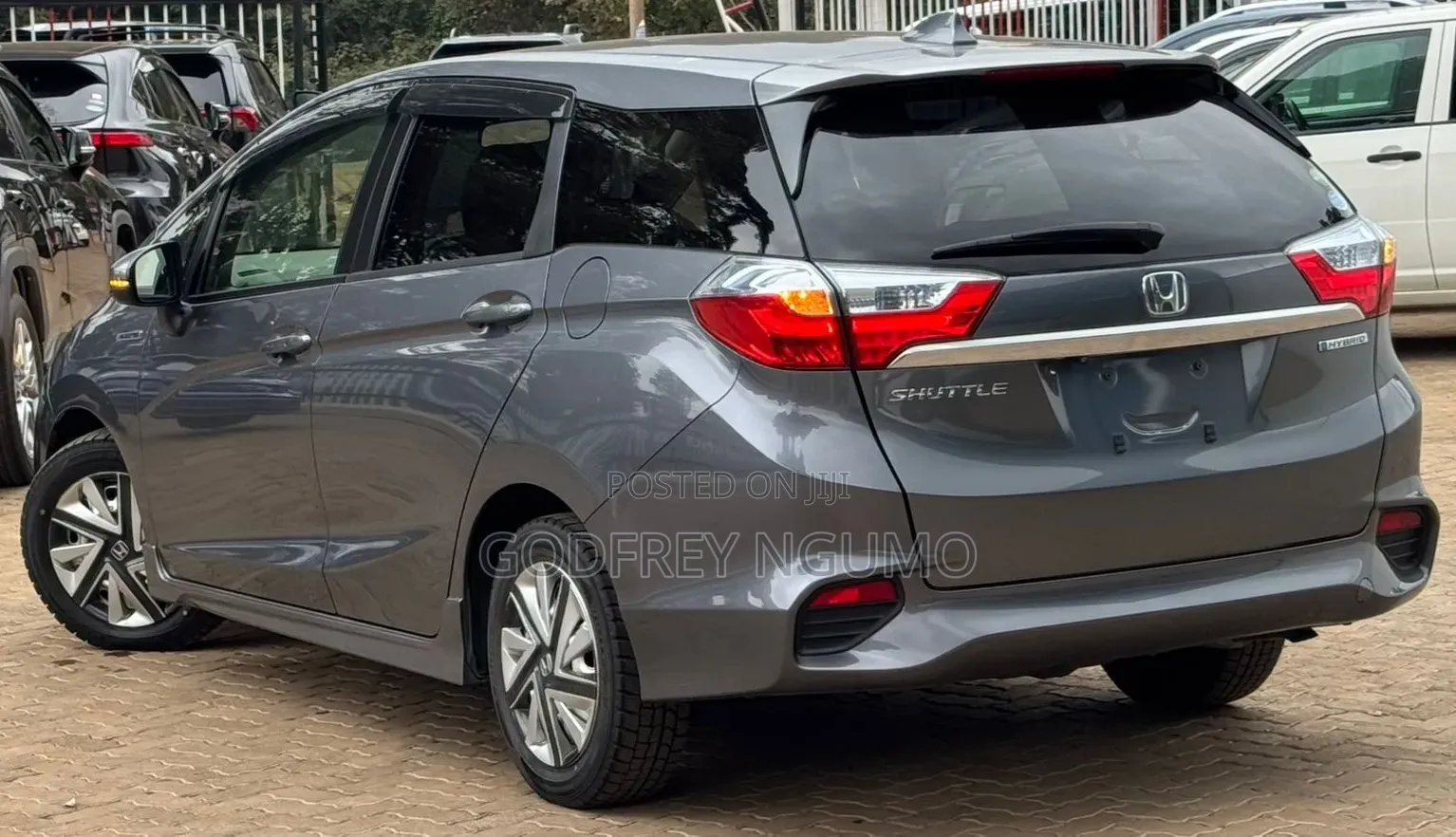Honda Fit Shuttle 1.5 Hybrid 2WD 2019 Gray