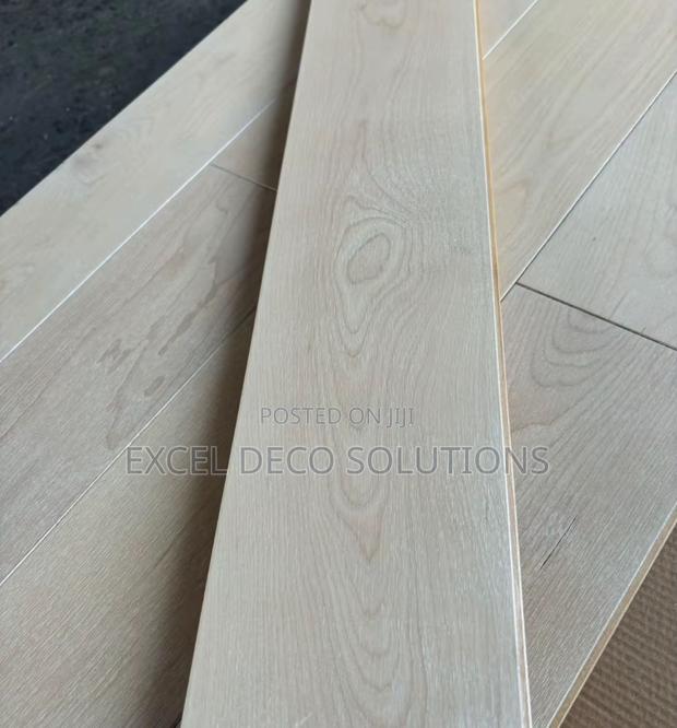 Commercial Laminate Flooring for Offices & Retail Outlets - thumbnail 2
