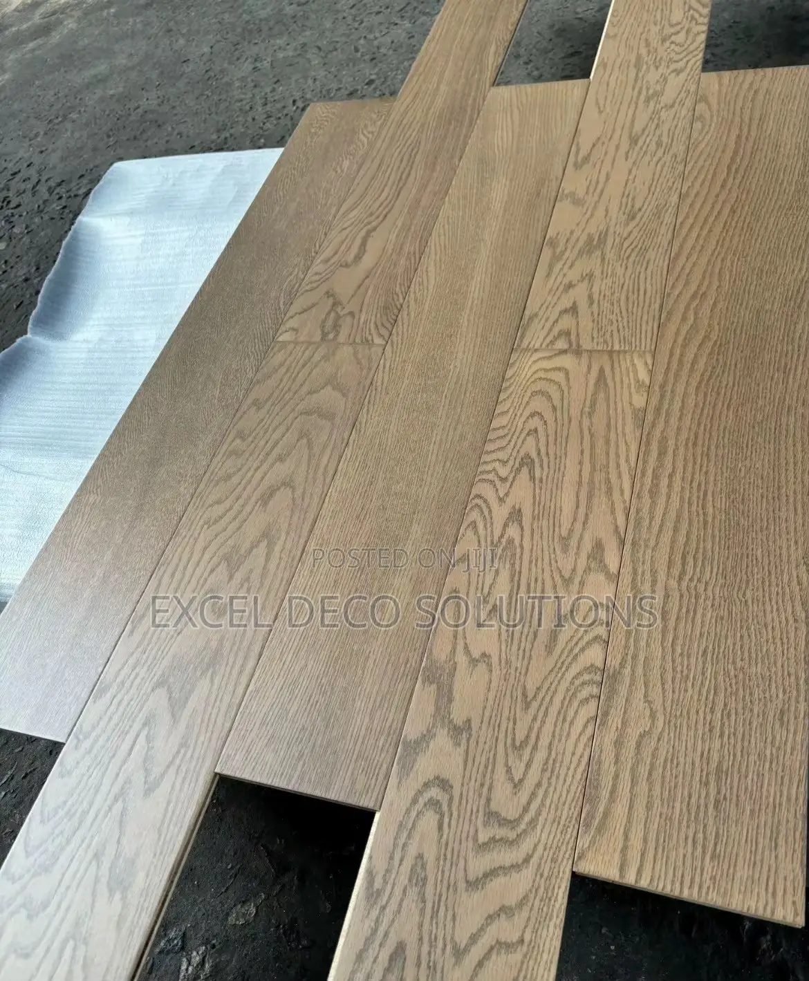 Commercial Laminate Flooring for Offices & Retail Outlets
