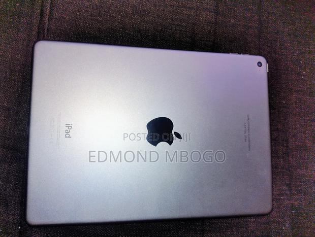 Laptop Apple MacBook 8GB Intel Core i5 SSD 500GB - main view