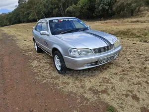 Toyota Corolla 1999 Silver