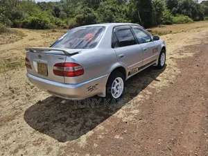Toyota Corolla 1999 Silver