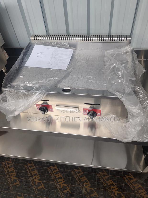 Imported Gas Flat Grill – Commercial - main view
