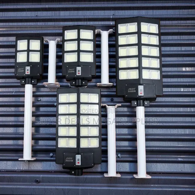 Discount Prices LED 1000W,2000W,3000W,5000W Watts Solar Street Lights