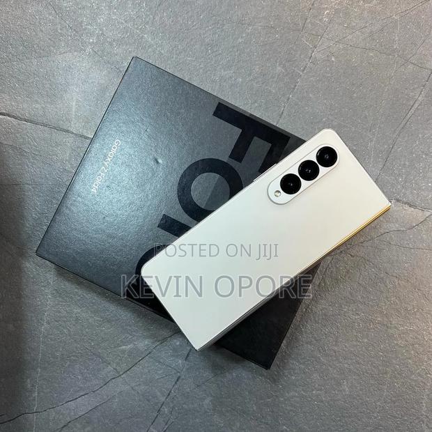 Samsung Galaxy Z Fold4 512 GB Silver - thumbnail 4