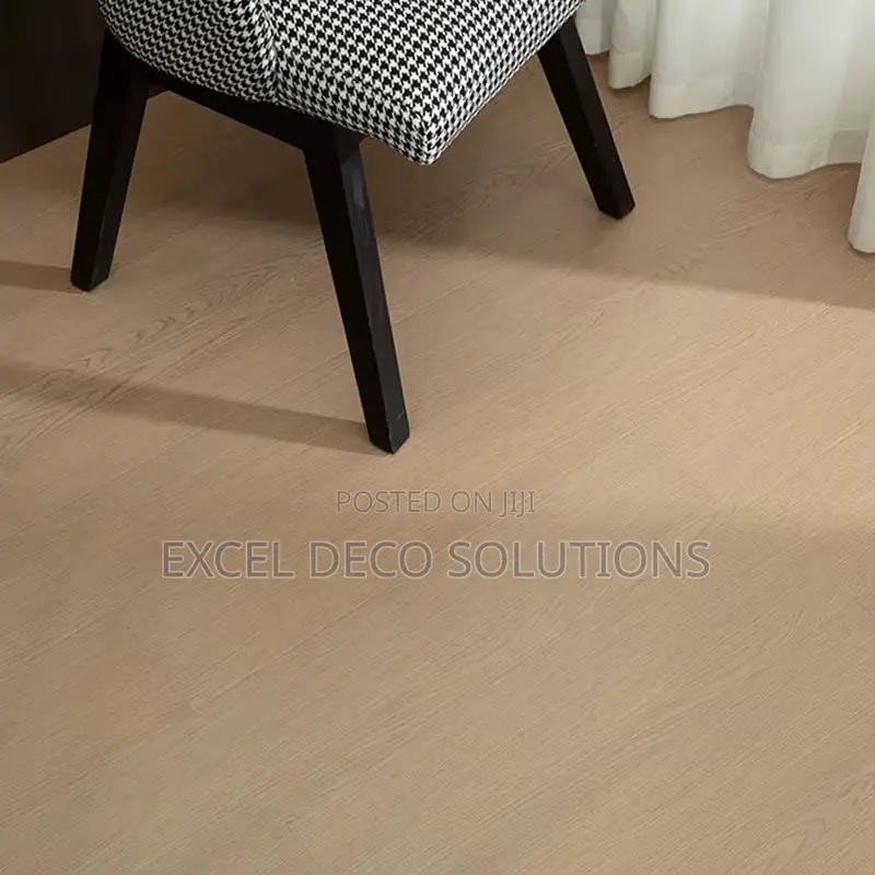 12mm Laminate Flooring Planks - Heavy Duty Soundproof Core