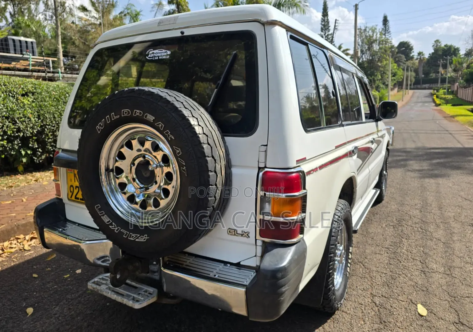 Mitsubishi Pajero 2011 White