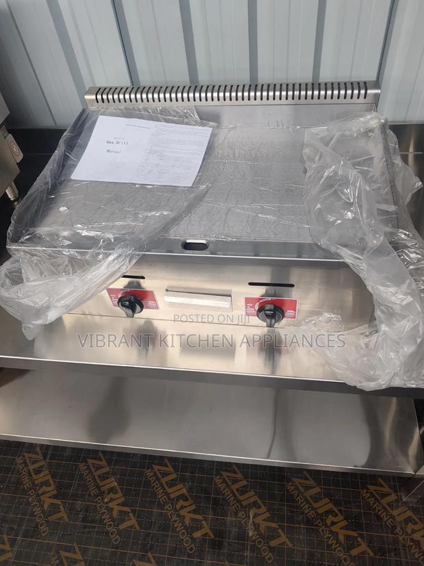 Imported Gas Flat Grill – Commercial - thumbnail 3