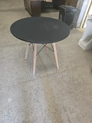 Eames Round Table